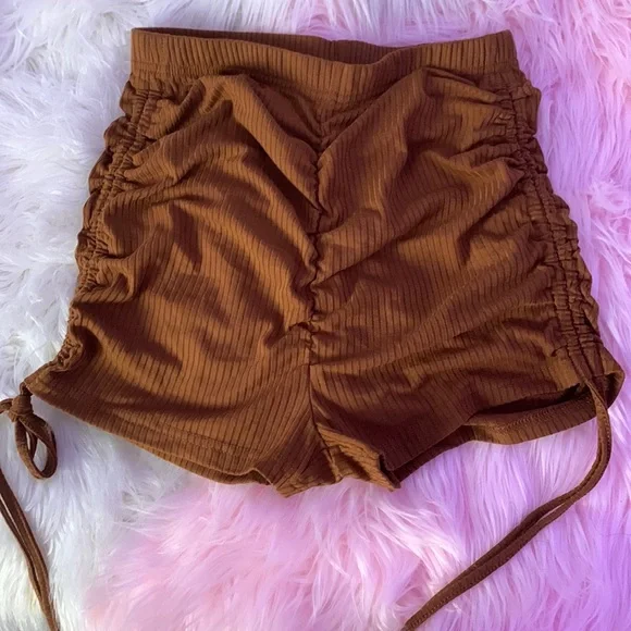 Brown Ridged Shorts - Picture 2 of 4